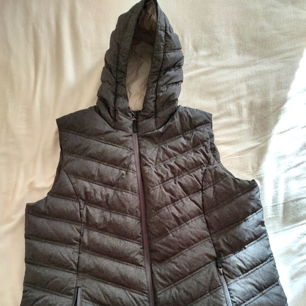 Eddie Bauer Puffer Vest